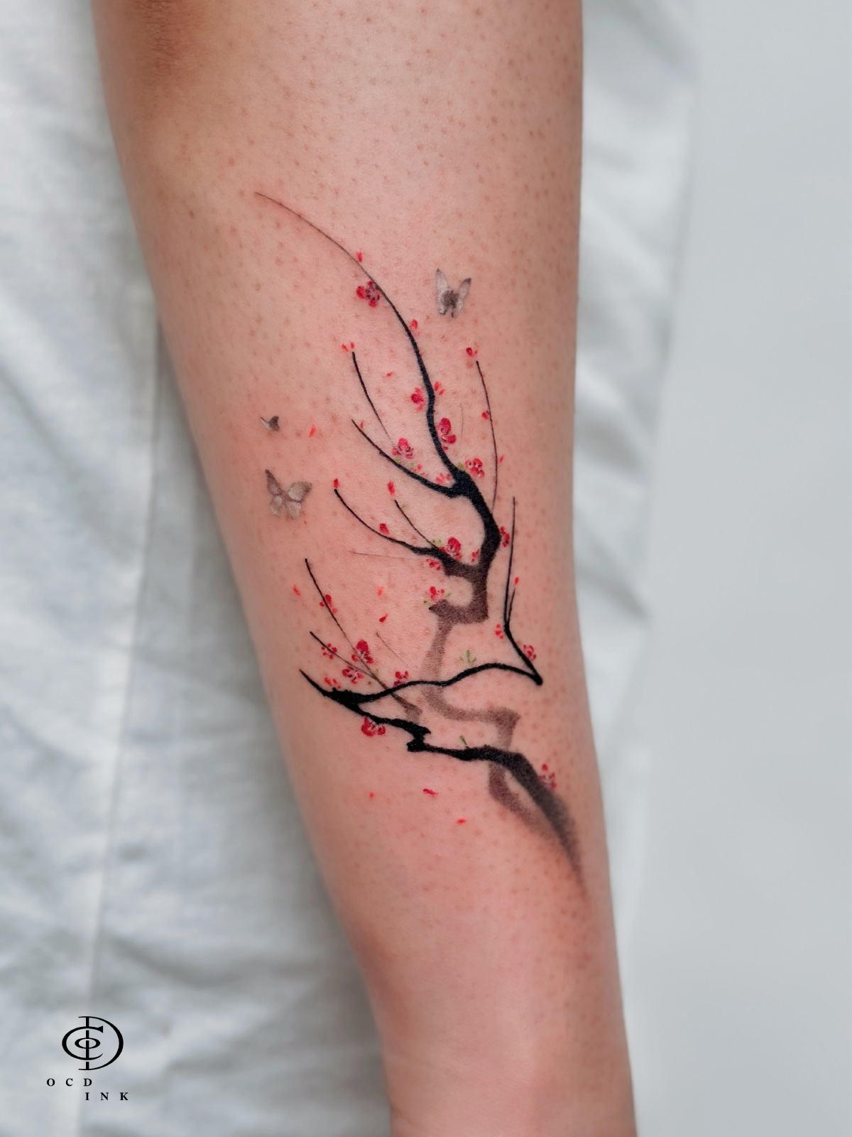 Small Flower Tattoos: Cute and Simple Design Ideas Small Flower Tattoos: Cute and Simple Design Ideas