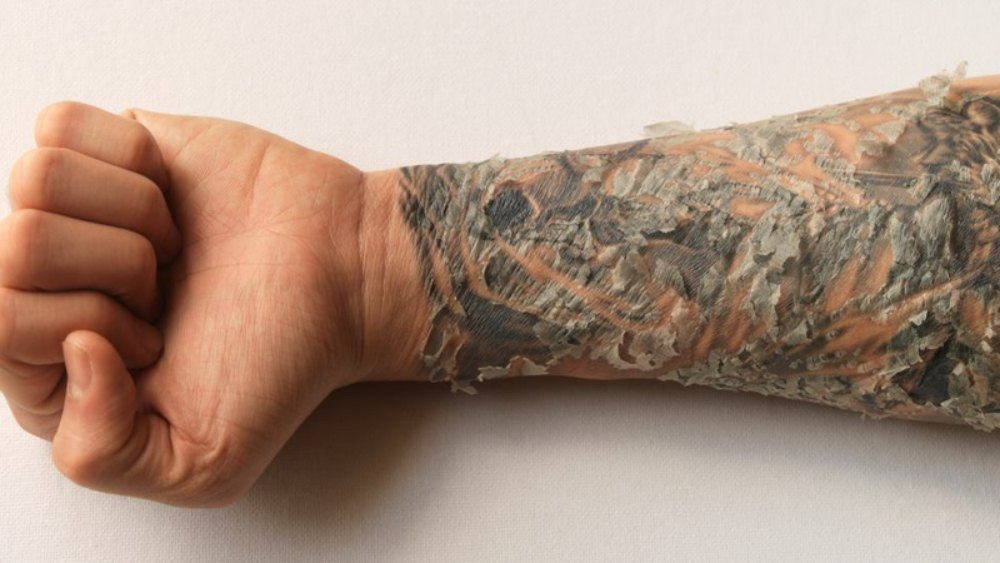 Stages of Tattoo Healing: Signs, Timeline & Care Stages of Tattoo Healing: Signs, Timeline & Care