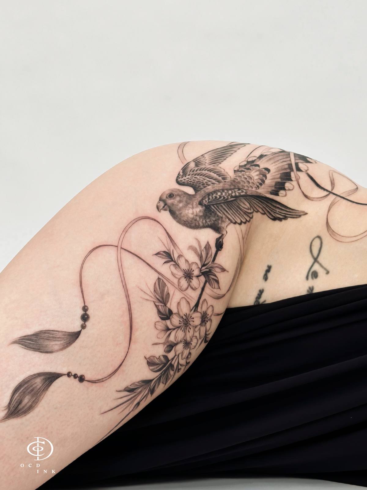 Thigh Tattoo Designs Women: Stylish and Meaningful Ideas