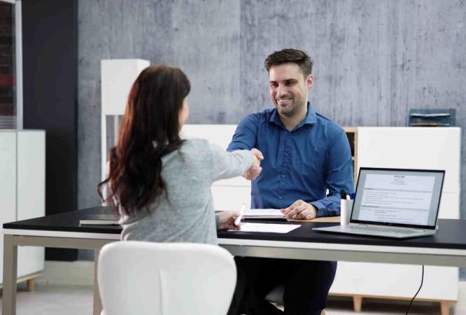 Tư Vấn Làm Việc Với Agency