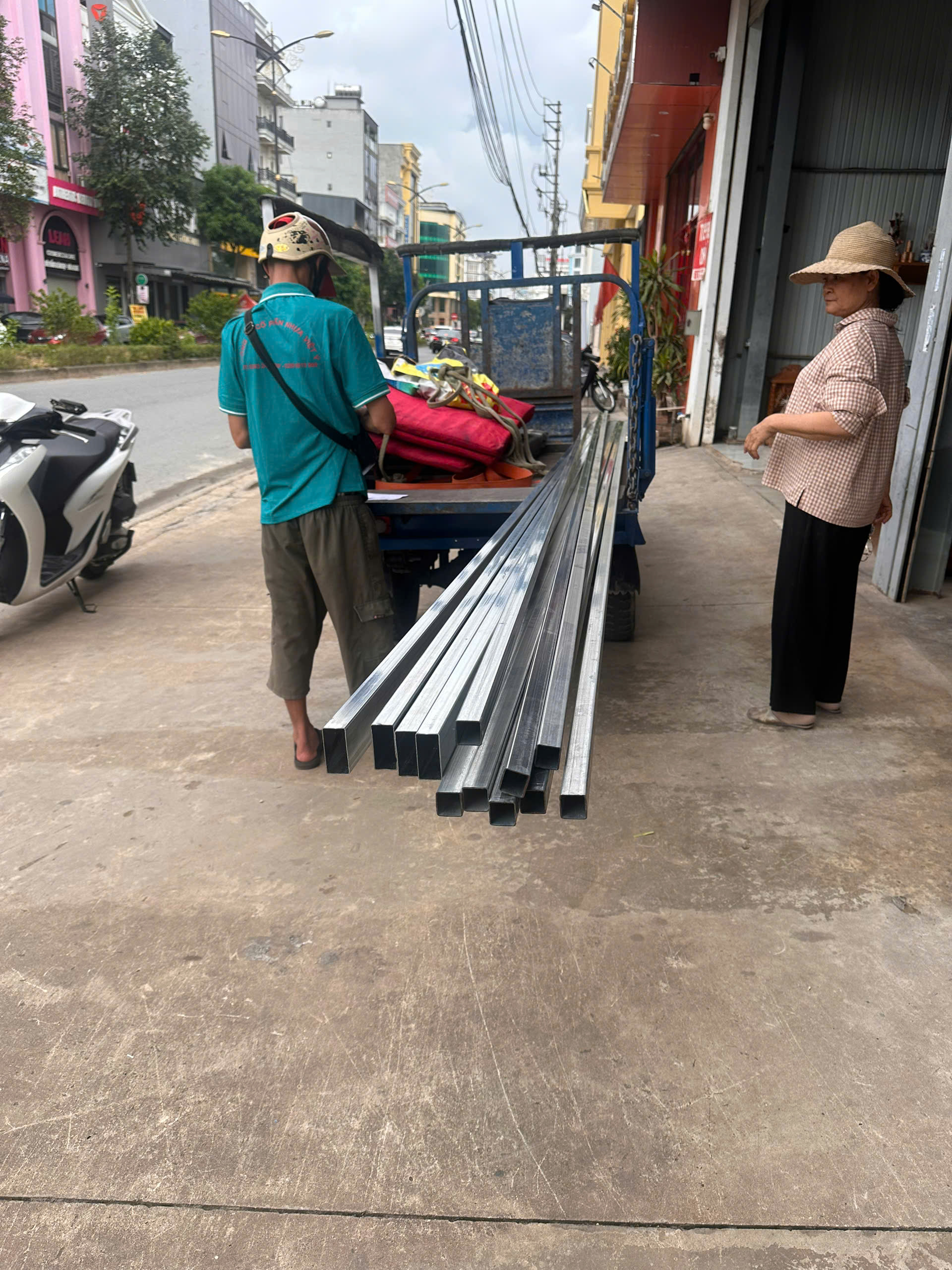 Kết cấu thép hộp trong nhà xưởng hiện đại