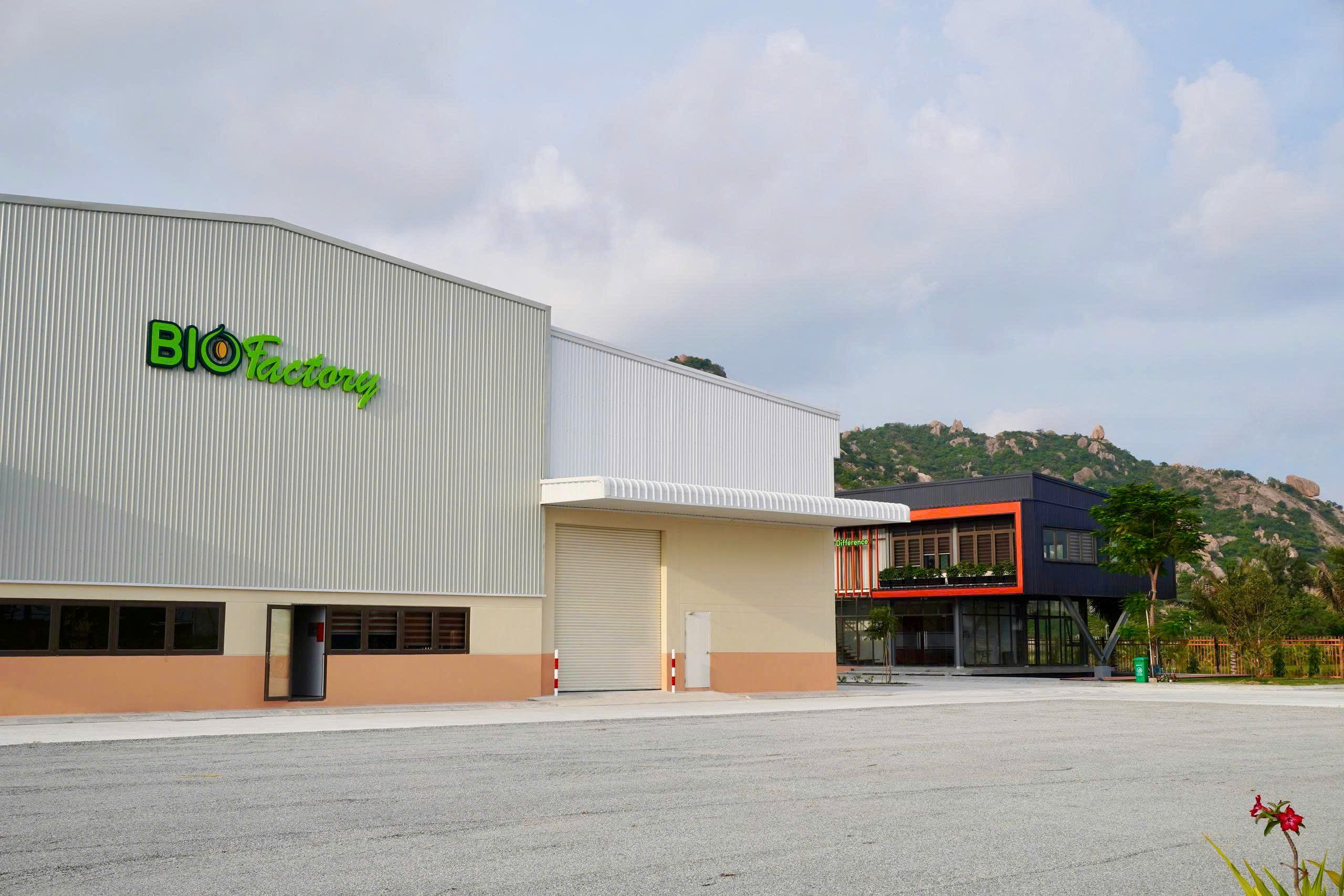 BioValley team visiting an organic food processing facility in Vietnam