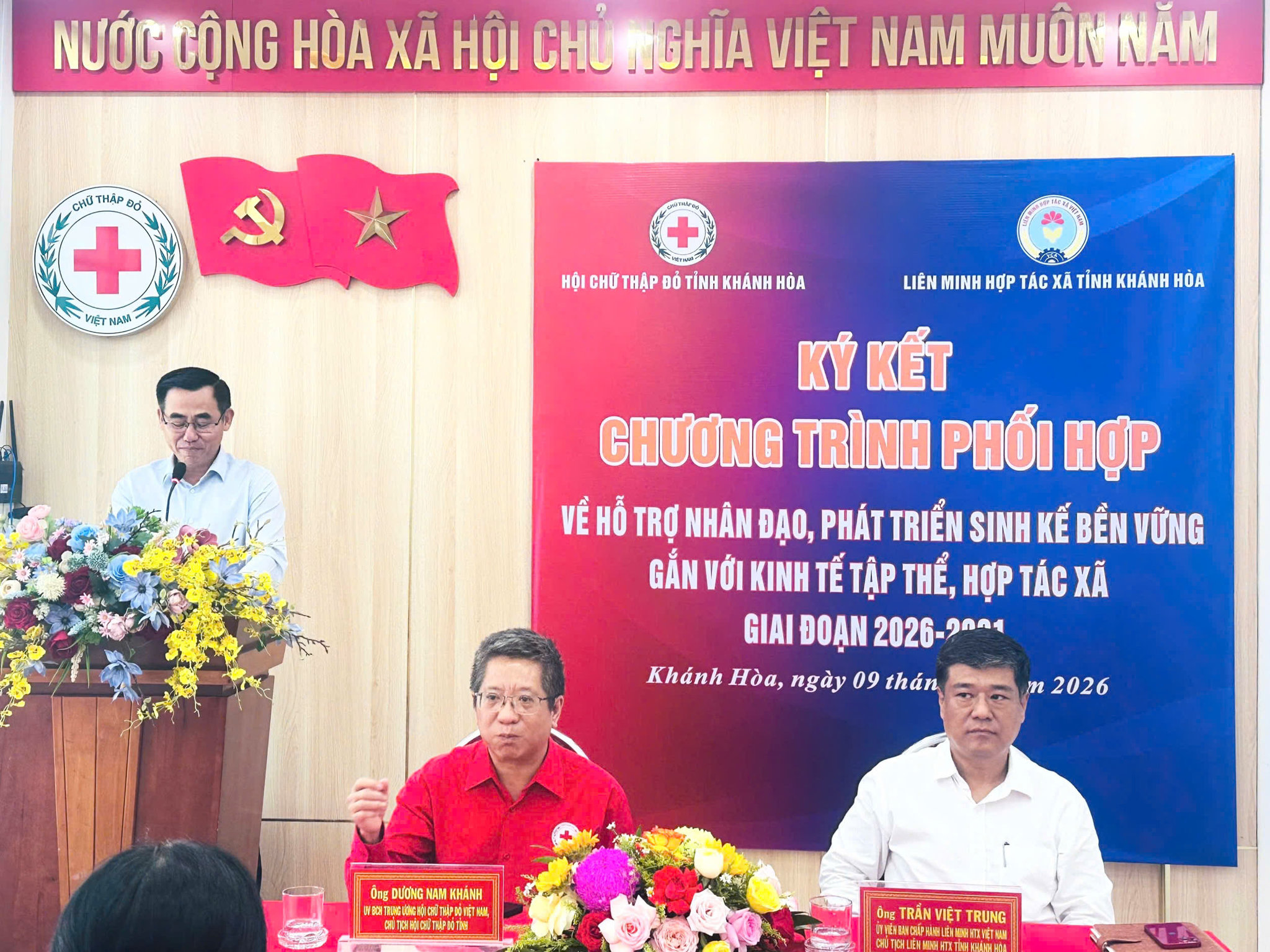 BioValley farmer partnerships BioValley Vietnam, BioValley and TrueCoop, BioValley organic sourcing, organic cashew sourcing Vietnam, organic cashew farming Khanh Hoa, farmer cooperatives Vietnam, sustainable farmer livelihoods, traceable organic cashew supply chain, farmer training for organic production, connecting farmers with organic markets
