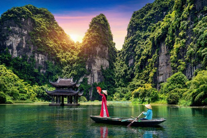 3 Days Northern Vietnam Itinerary from Hanoi (Ninh Binh & Halong Bay Tour)