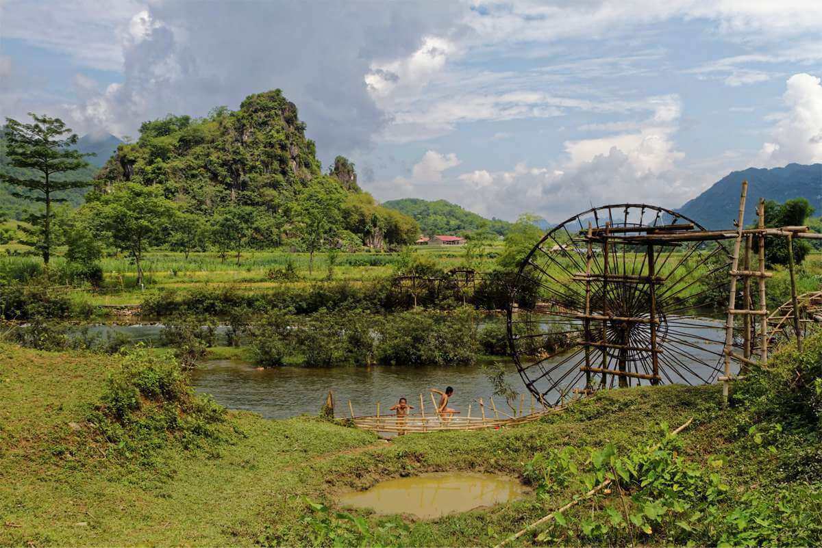 Cultural & Nature Escape: Ha Long, Ninh Binh, Mai Chau & Pu Luong in 5 Days