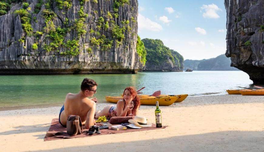 Bai Tu Long Bay vs Ha Long Bay: Which Should You Visit in 2026? [Azotar Travel]