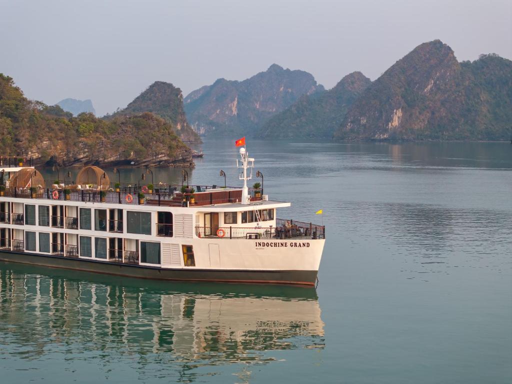 2D1N/3D2N On Indochine Grand Cruise 5 stars – Lan Ha Bay