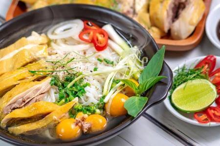 Vietnamese Cuisine: Best Traditional Dishes and Street Food to Try in Vietnam