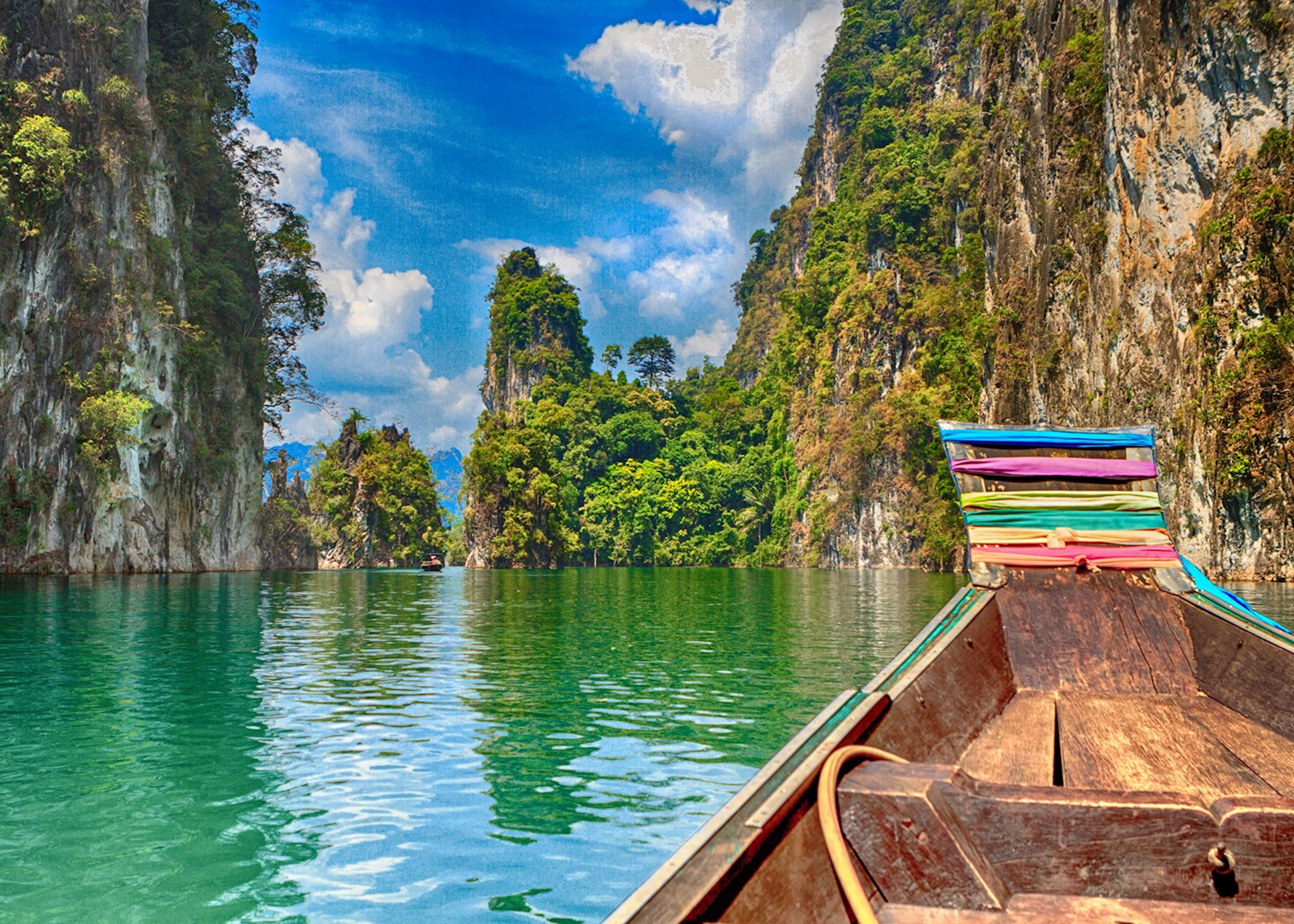 Vietnam & Thailand: Deluxe Adventure in 14 Days