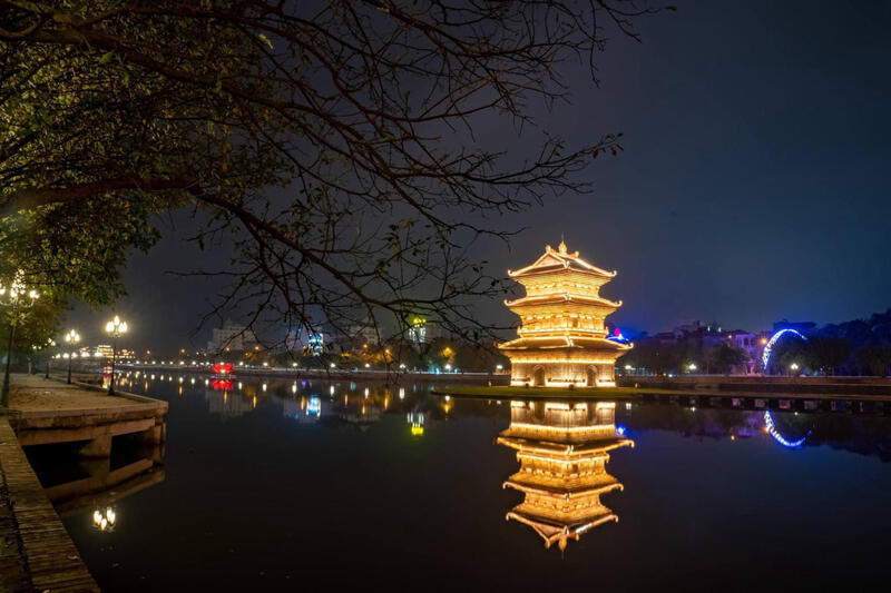 From Hanoi: 2-Day Private Ninh Binh Escape – Nature, Craft & Village Life