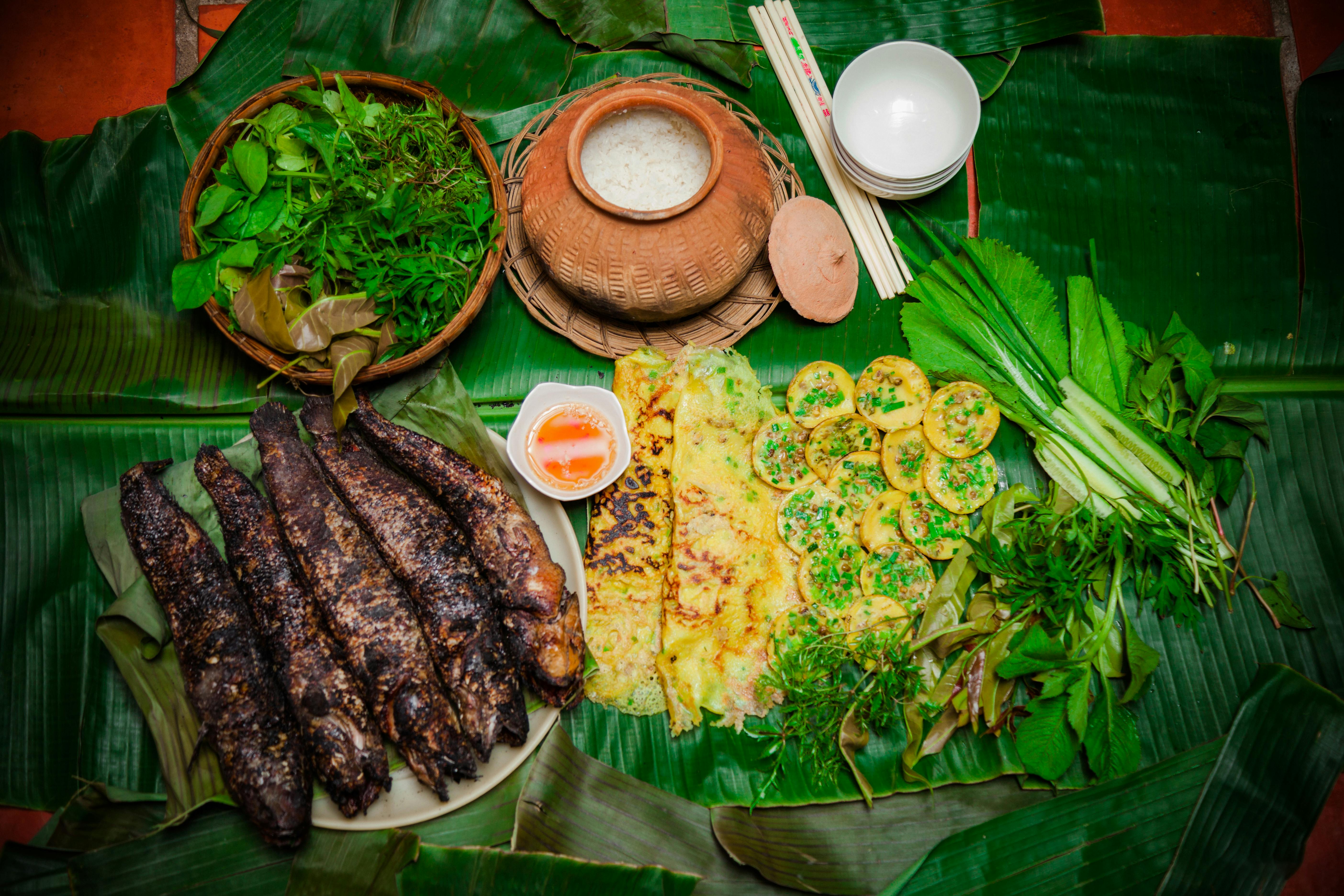 From Hanoi: 2-Day Private Ninh Binh Escape – Nature, Craft & Village Life