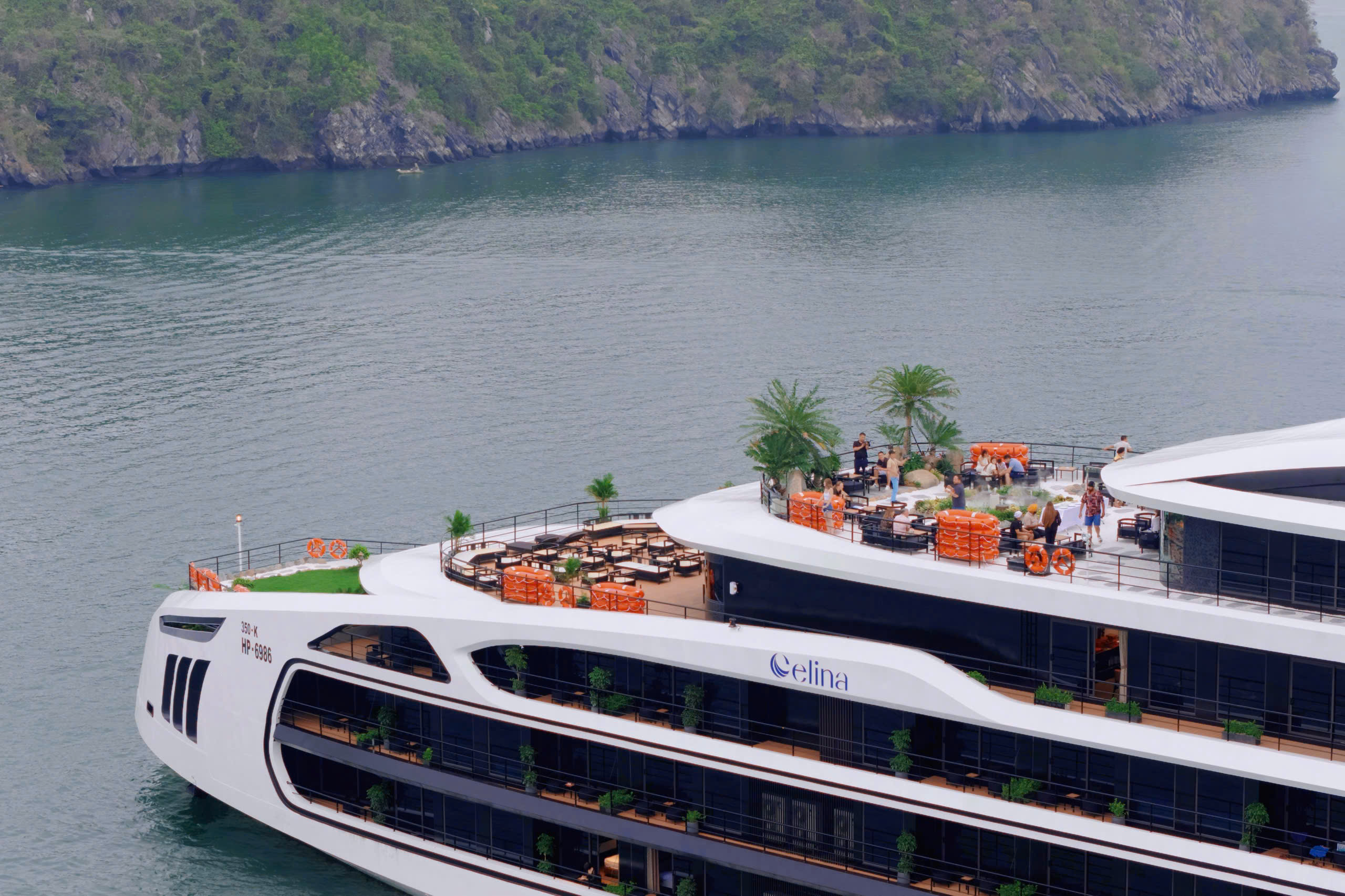 Ha Long Bay Cruise Price Guide: What You Actually Get at Every Budget [Azotar Travel]