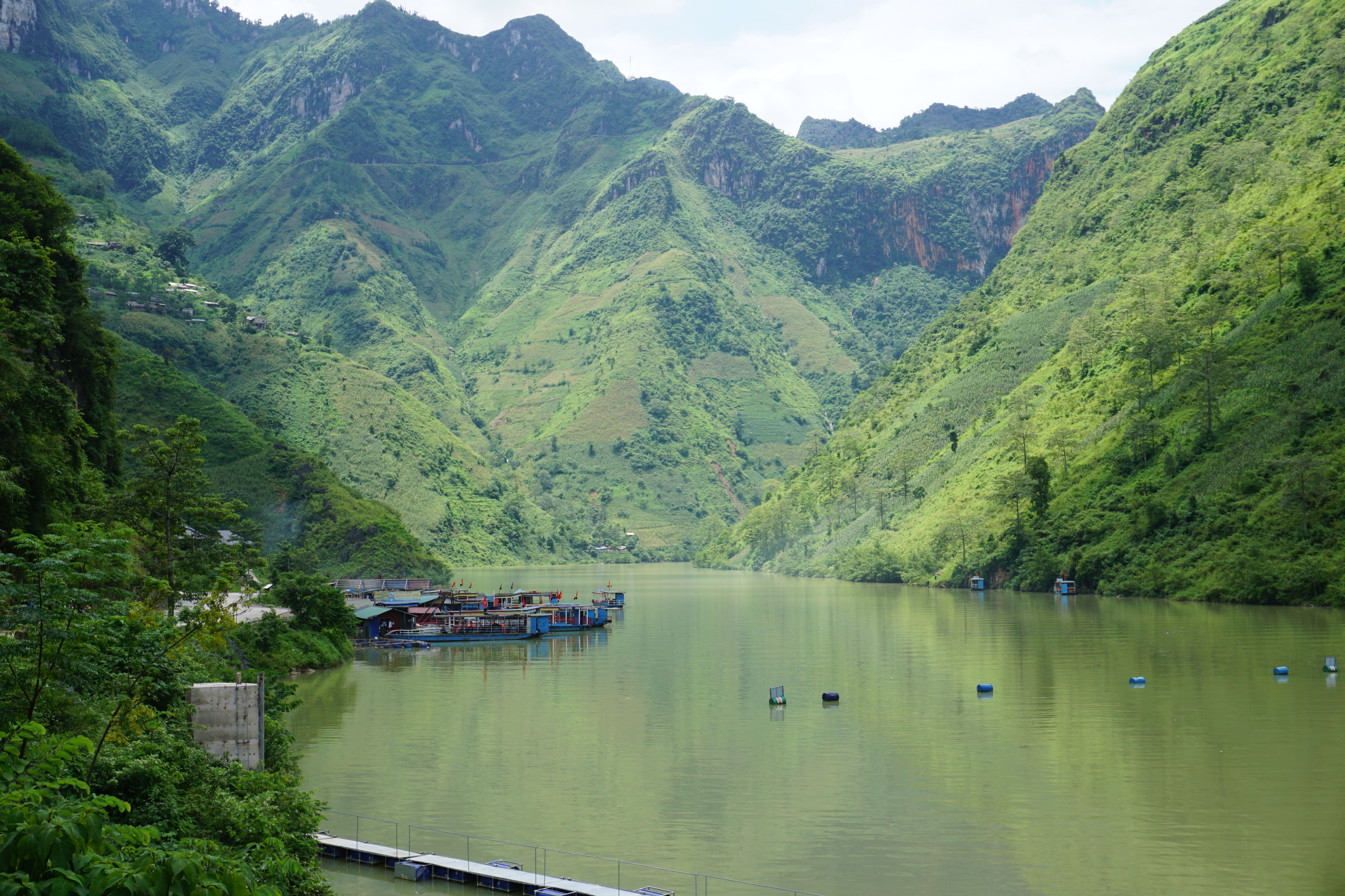 5-Day Ha Giang Loop Private Tour – Dong Van, Ma Pi Leng Pass & Du Gia
