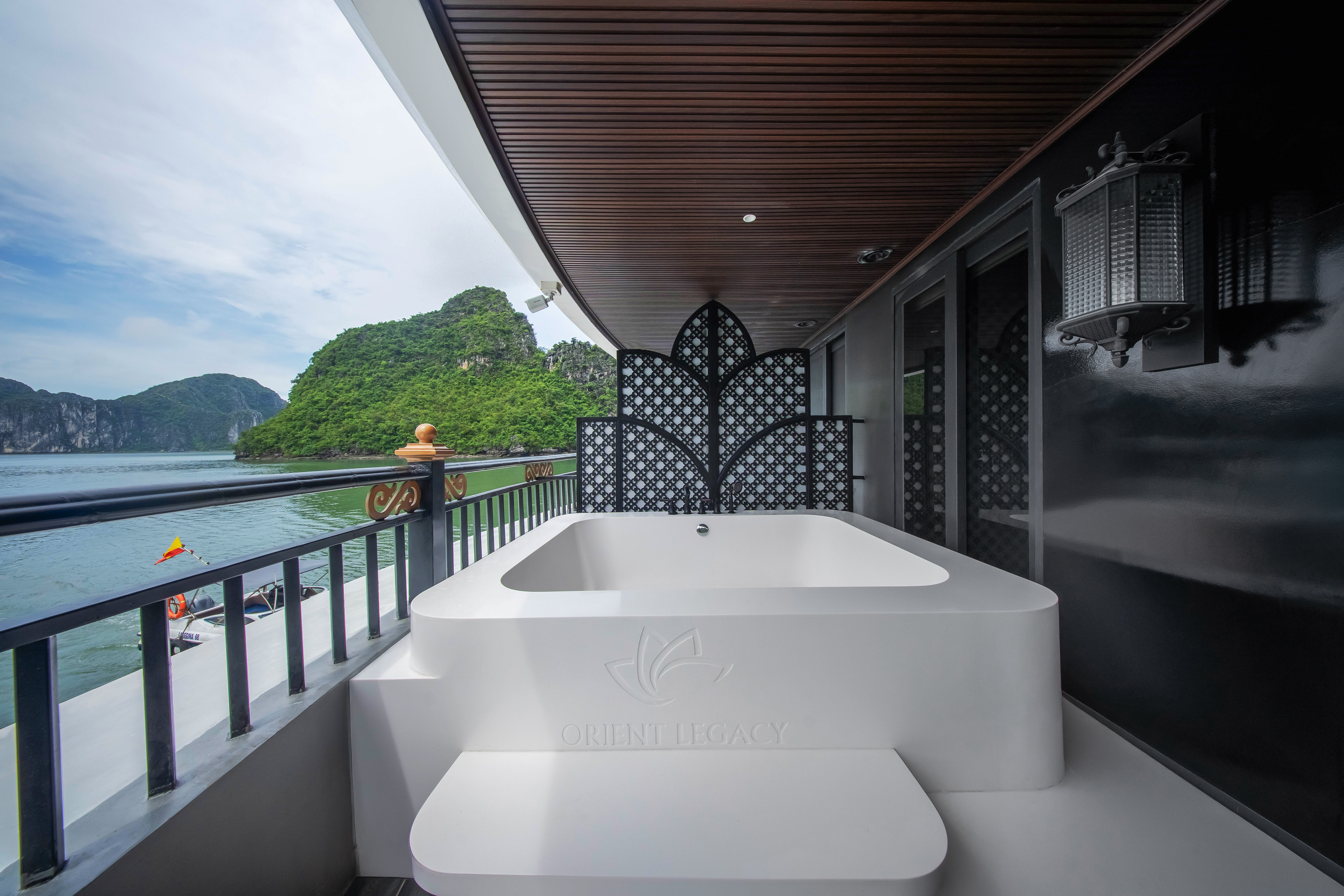 2D1N & 3D2N on 6-star Orient Legacy Cruise – Luxury Ha Long Bay – Lan Ha Bay Cruise