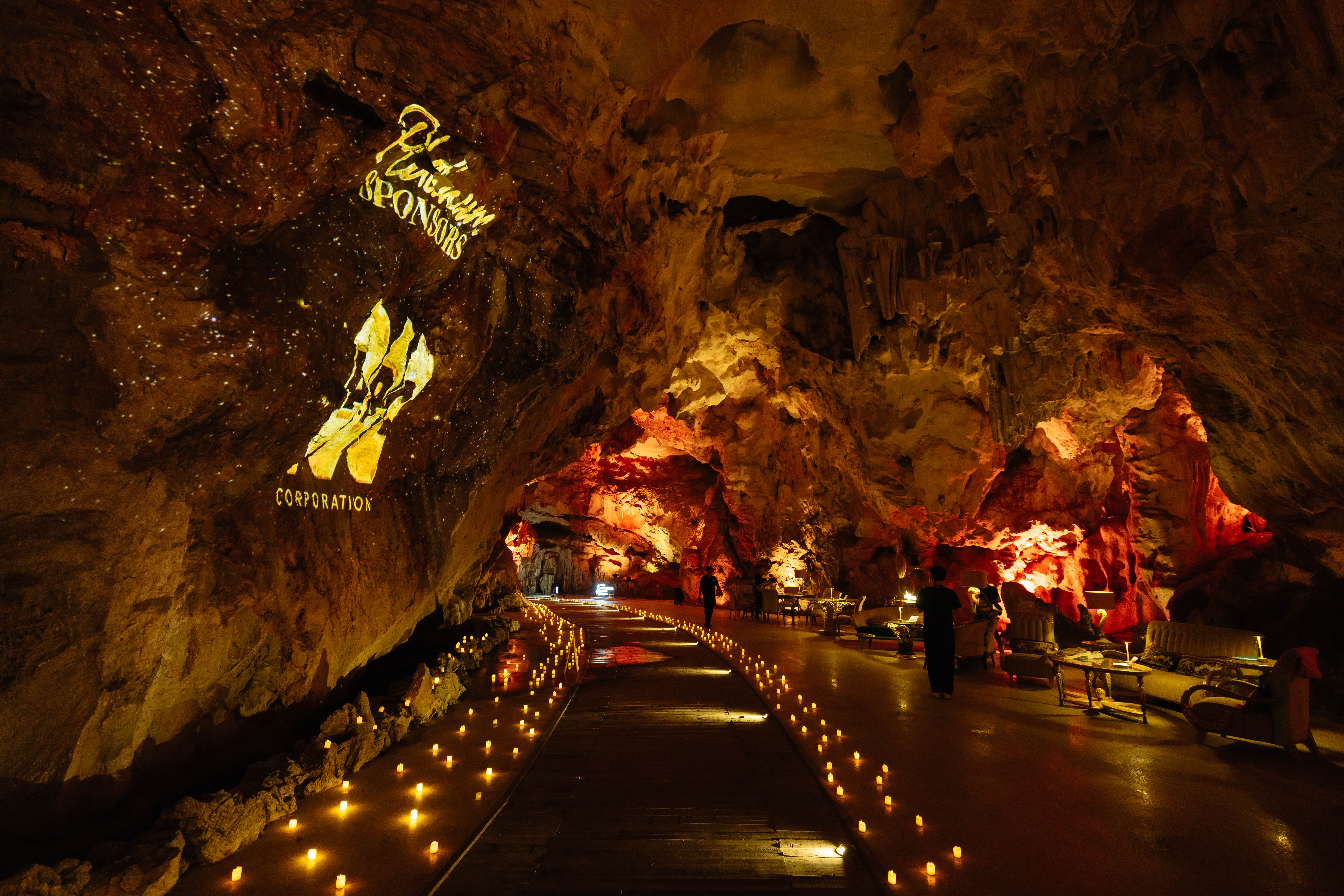 3-Day Vietnam Tour: Ninh Binh, Ha Long Bay & Dragon Pearl Cave Dinner Show