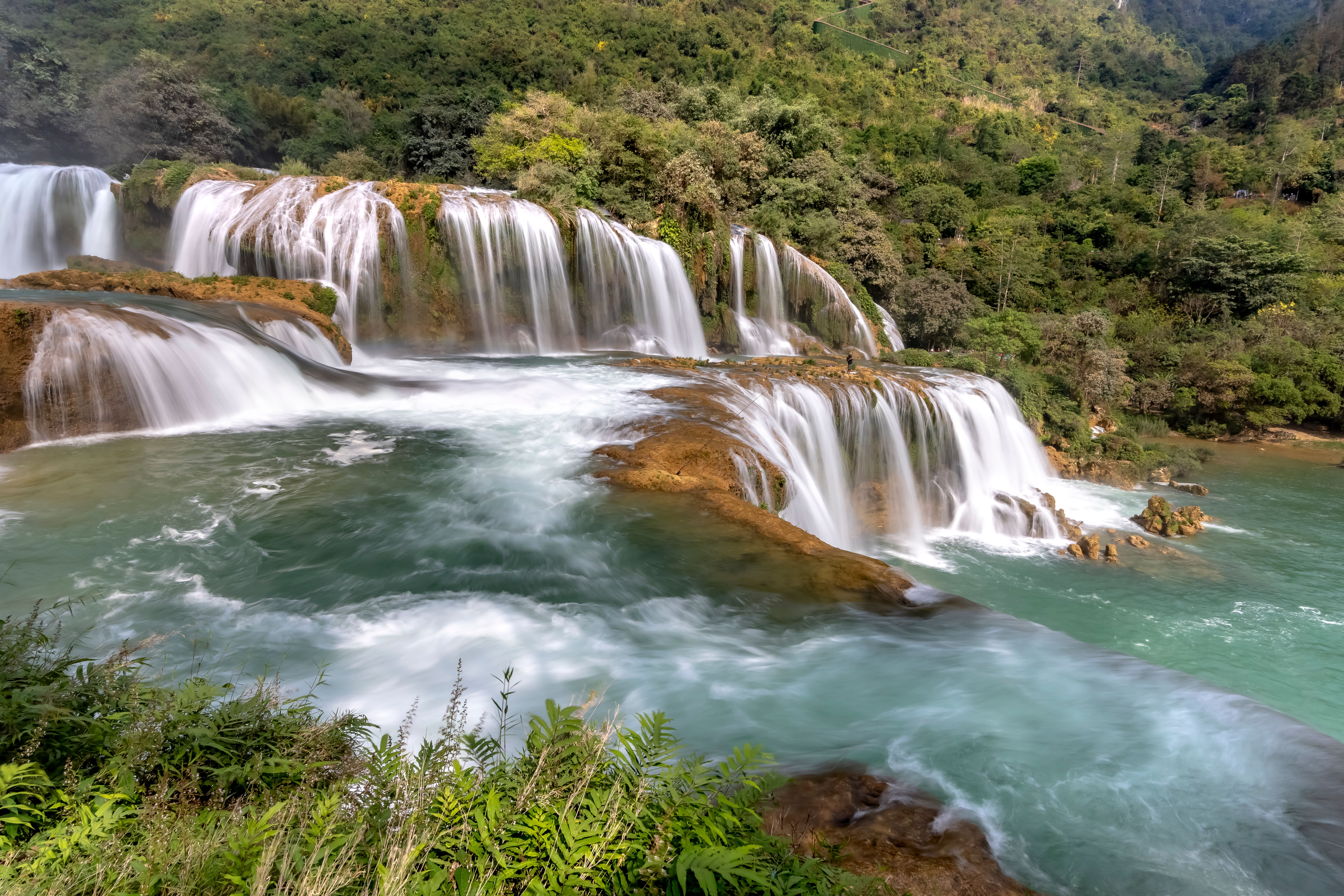 Cao Bang 2 Days 1 Night Tour: Local Life, Traditional Crafts & Hidden Valleys