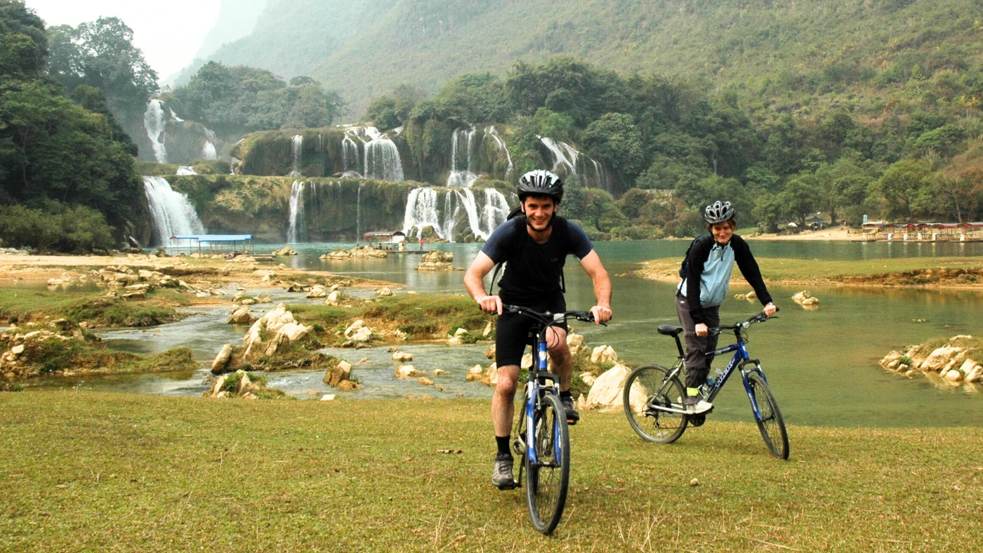 Cao Bang 2 Days 1 Night Tour: Local Life, Traditional Crafts & Hidden Valleys