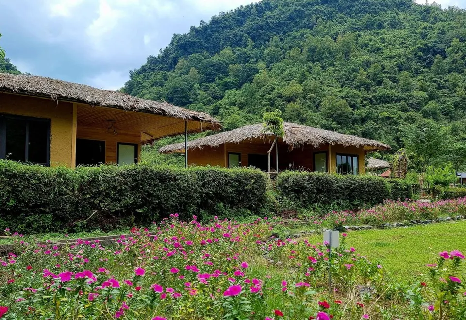Cao Bang 2 Days 1 Night Tour: Local Life, Traditional Crafts & Hidden Valleys