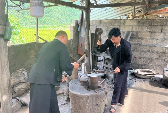 Cao Bang 2 Days 1 Night Tour: Local Life, Traditional Crafts & Hidden Valleys