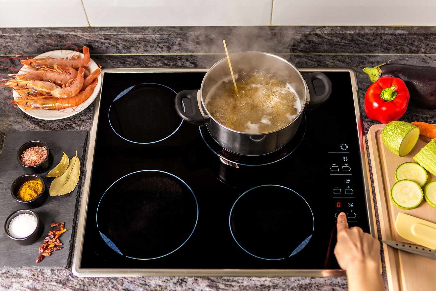 Cách Sửa Bếp Từ Không Vào Điện - Quy Trình Kiểm Tra Và Xử Lý Cơ Bản