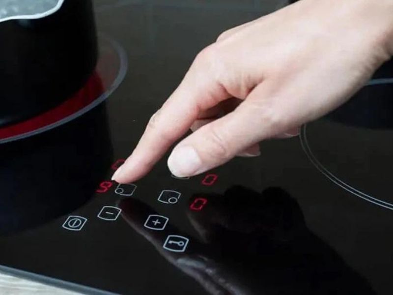 Lỗi Bếp Điện Từ Bị Loạn Cảm Ứng - Dễ Nhận Biết Nhất Là Đèn Cảm Ứng Nhảy Lung Tung Lỗi Bếp Điện Từ Bị Loạn Cảm Ứng - Dễ Nhận Biết Nhất Là Đèn Cảm Ứng Nhảy Lung Tung