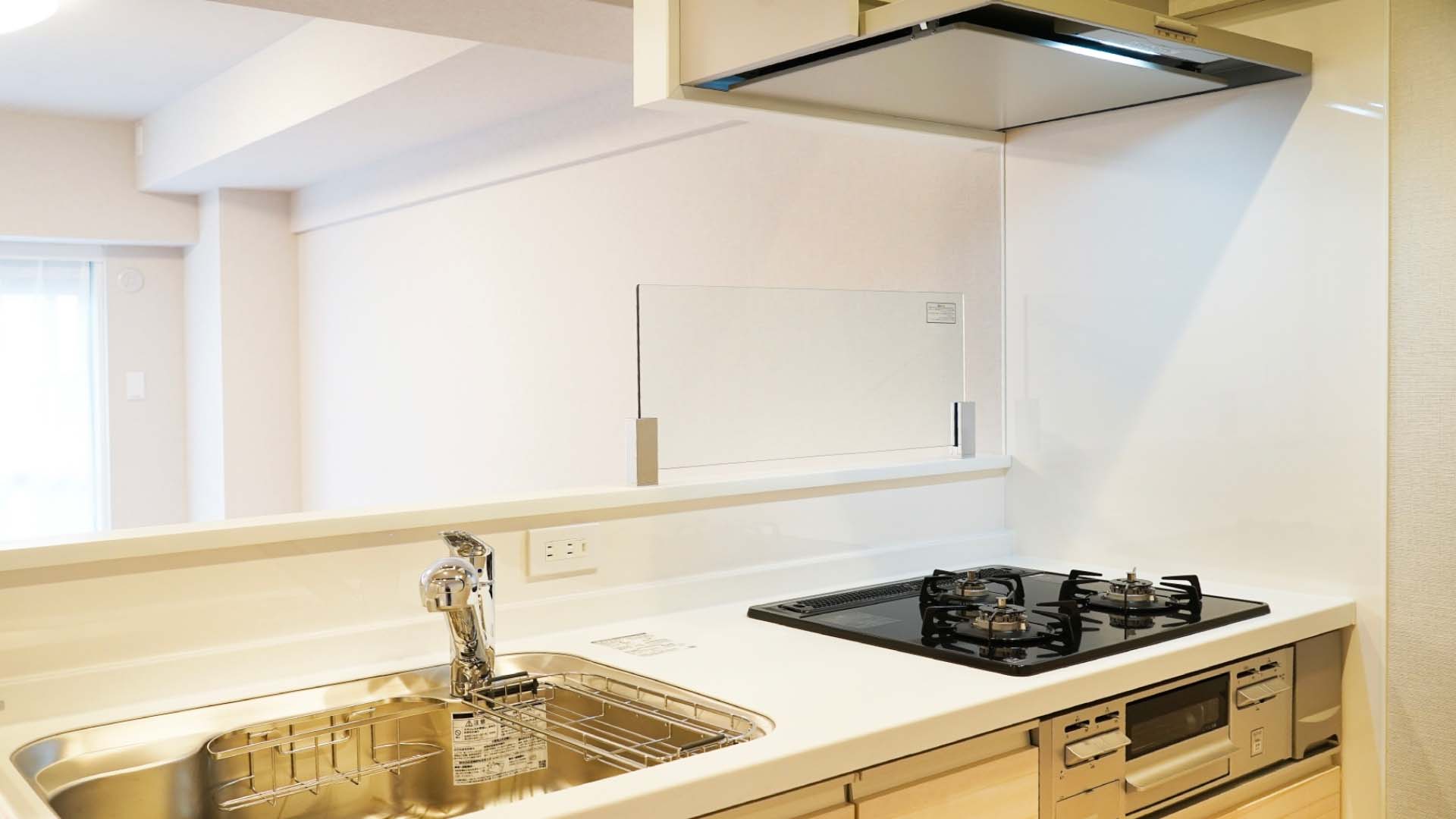Máy Hút Mùi Nội Địa Nhật Bản Có Ưu Điểm Là Độ Bền Cao, Tiết Kiệm Điện, Hoạt Động Êm Và Công Suất Mạnh