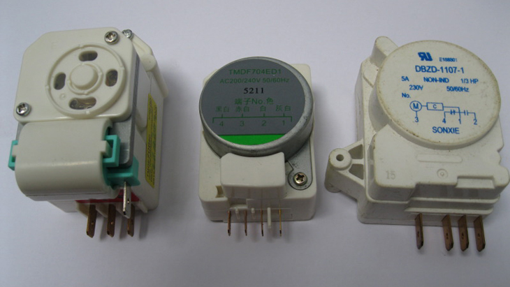 Timer Tủ Lạnh Đóng Vai Trò Như Trái Tim Của Hệ Thống Xả Đá