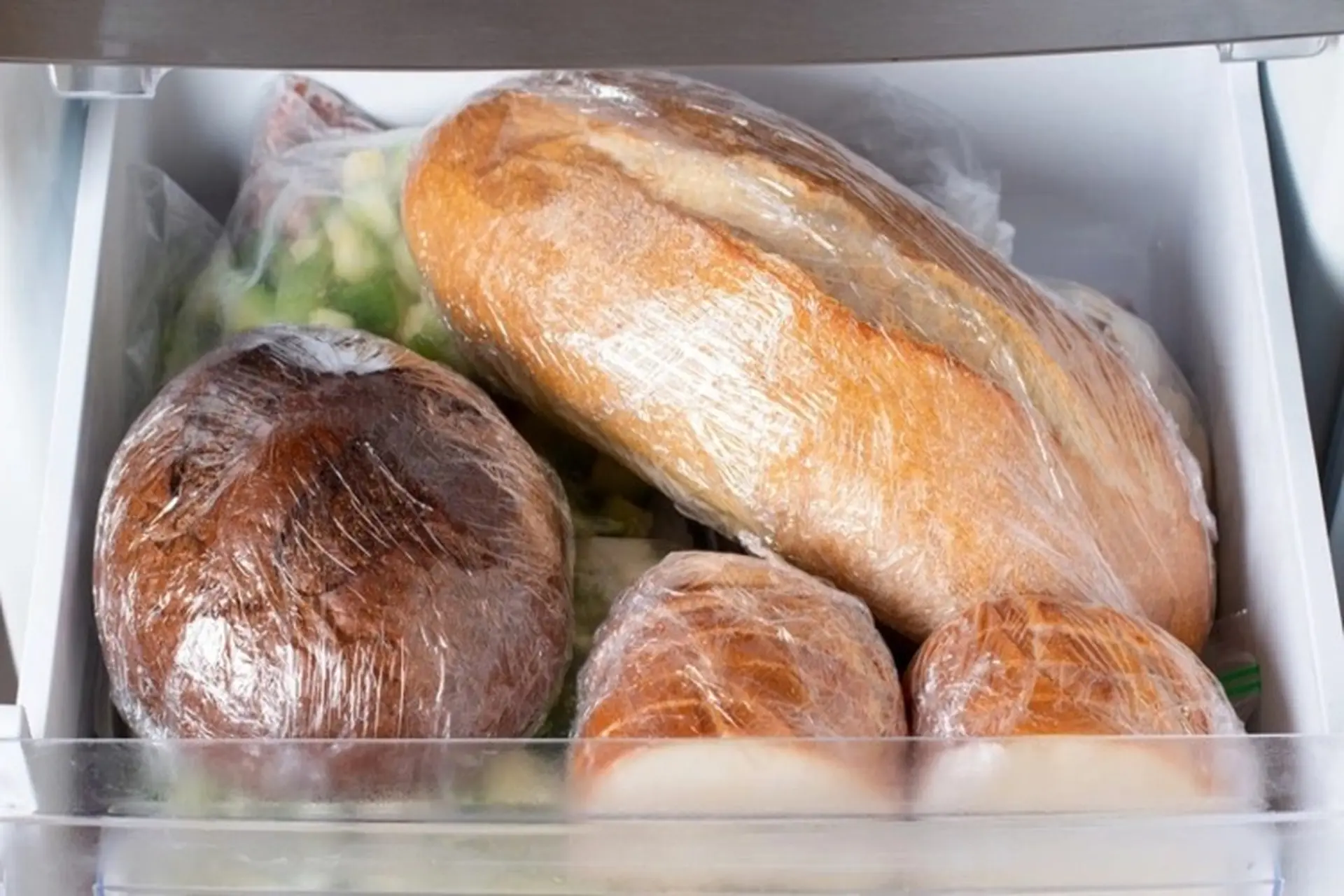 Bánh Mì Để Tủ Lạnh Được Bao Lâu? Cách Bảo Quản Bánh Mì Trong Tủ Lạnh Bánh Mì Để Tủ Lạnh Được Bao Lâu? Cách Bảo Quản Bánh Mì Trong Tủ Lạnh
