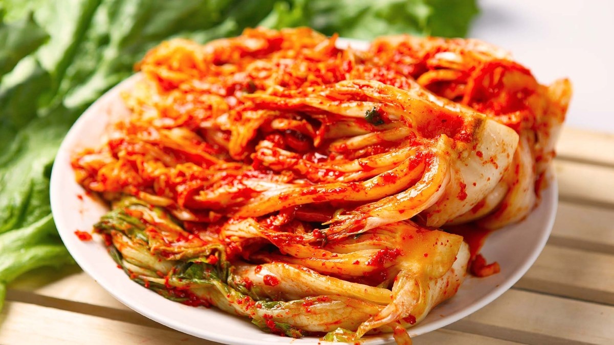 Kim Chi Để Trong Tủ Lạnh Được Bao Lâu Là Thắc Mắc Của Nhiều Người. Tìm Hiểu Ngay Thời Gian Bảo Quản Lý Tưởng Và Cách Giữ Kim Chi Giòn Ngon Tại Phan Bếp!
