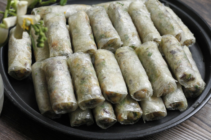 Cách Làm Nem Rán Để Tủ Lạnh Ăn Dần