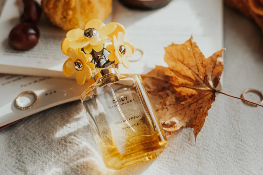 Nước Hoa Để Tủ Lạnh Được Không? Ưu Điểm Và Nhược Điểm Chính