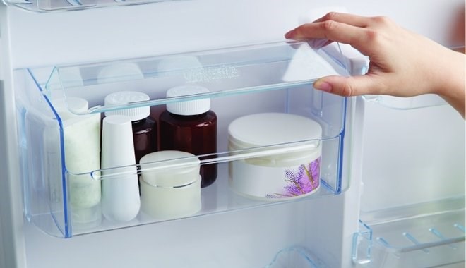 Cách Bảo Quản Mỹ Phẩm Trong Tủ Lạnh Chuẩn Nhất Giúp Tăng Tuổi Thọ Và Hiệu Quả Dưỡng Da. Cách Bảo Quản Mỹ Phẩm Trong Tủ Lạnh Chuẩn Nhất Giúp Tăng Tuổi Thọ Và Hiệu Quả Dưỡng Da.