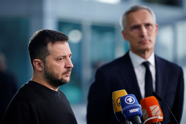 Truyền thông tiết lộ kế hoạch của ông Zelensky: Đề nghị Brazil làm trung gian đối thoại với Tổng thống Nga Truyền thông tiết lộ kế hoạch của ông Zelensky: Đề nghị Brazil làm trung gian đối thoại với Tổng thống Nga