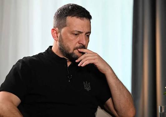Tổng thống Ba Lan tước bỏ Huân chương Đại bàng trắng của ông Zelensky, Ngoại trưởng Ukraine đáp trả Tổng thống Ba Lan tước bỏ Huân chương Đại bàng trắng của ông Zelensky, Ngoại trưởng Ukraine đáp trả