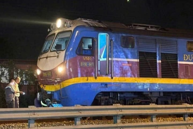 tàu 1s