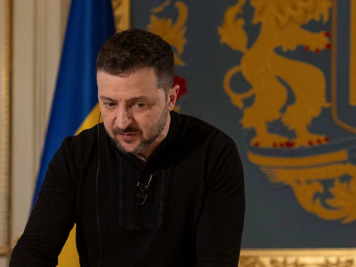 zelensky-reuters-anh-trang-20-read-only-1739115405925984208907-58-0-841-1496-crop-1739144991182201453399